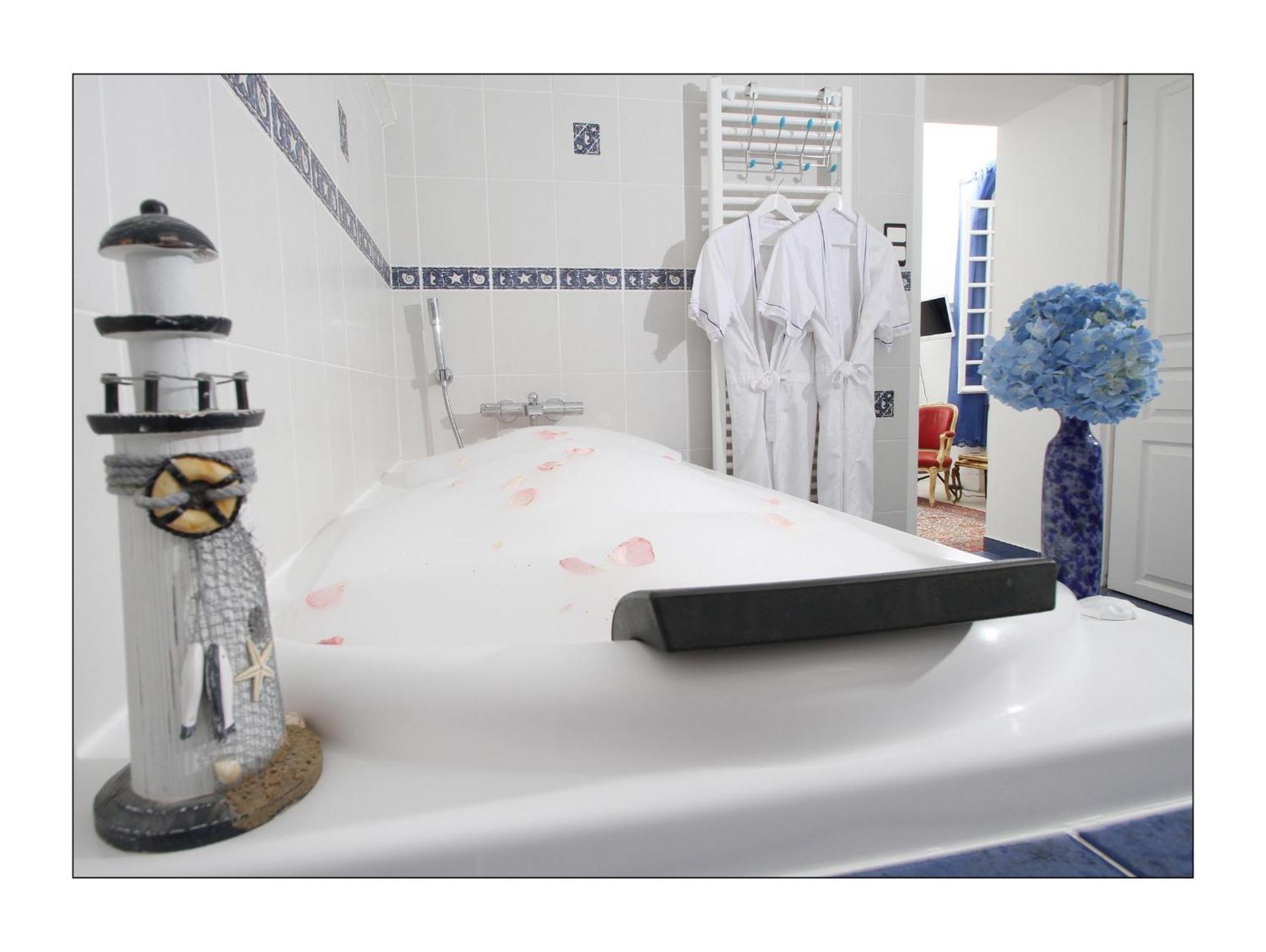 Villa Aimee Luxury Apartments With Heated Pool Vals-les-Bains Eksteriør bilde